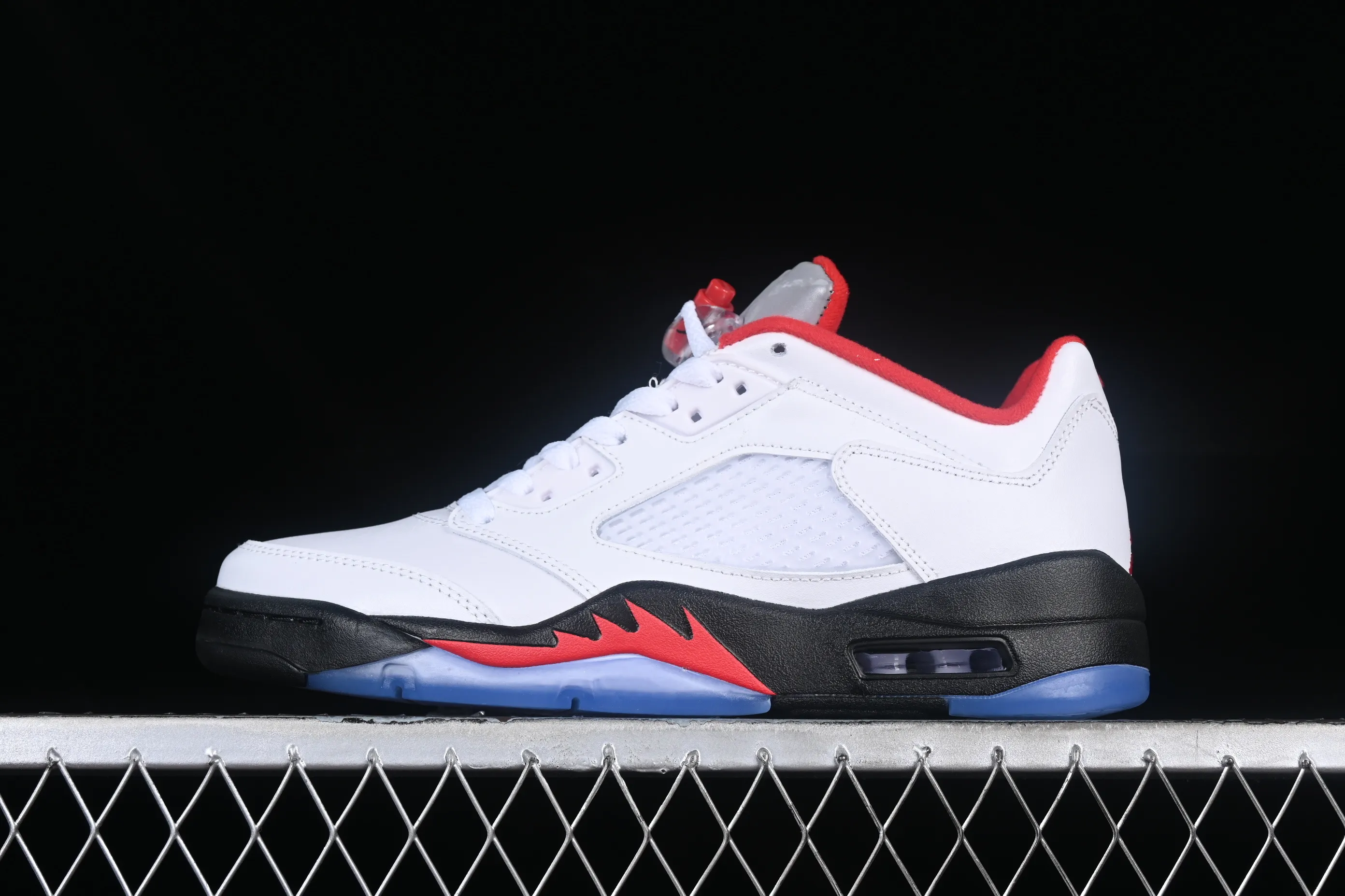 All categories Air Jordan Jordan series basketball shoes Air Jordan 5 Z version Air Jordan 5 Low AJ5 Joe 5 white red silver Rukawa Kaede low-top basketball shoes CU4523-100
